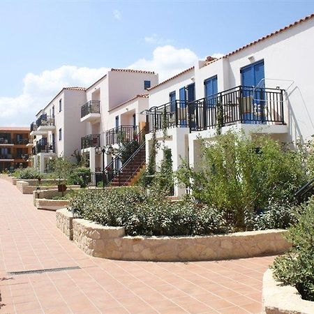 Margarita Beach Hotel Agia Marina  Ngoại thất bức ảnh