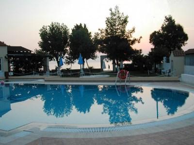 Margarita Beach Hotel Agia Marina  Ngoại thất bức ảnh