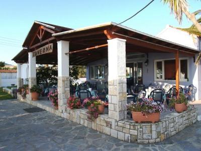 Margarita Beach Hotel Agia Marina  Ngoại thất bức ảnh