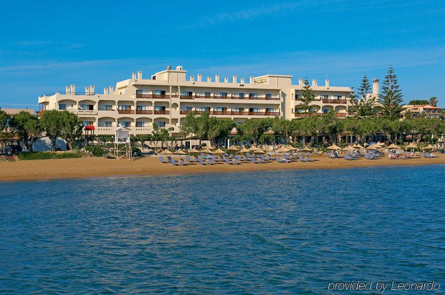 Margarita Beach Hotel Agia Marina  Ngoại thất bức ảnh