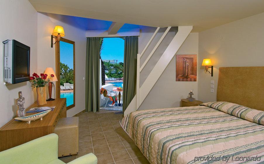 Margarita Beach Hotel Agia Marina  Ngoại thất bức ảnh
